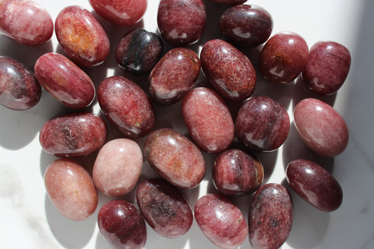Strawberry Quartz Tumbled Stone | Tons of Soul
